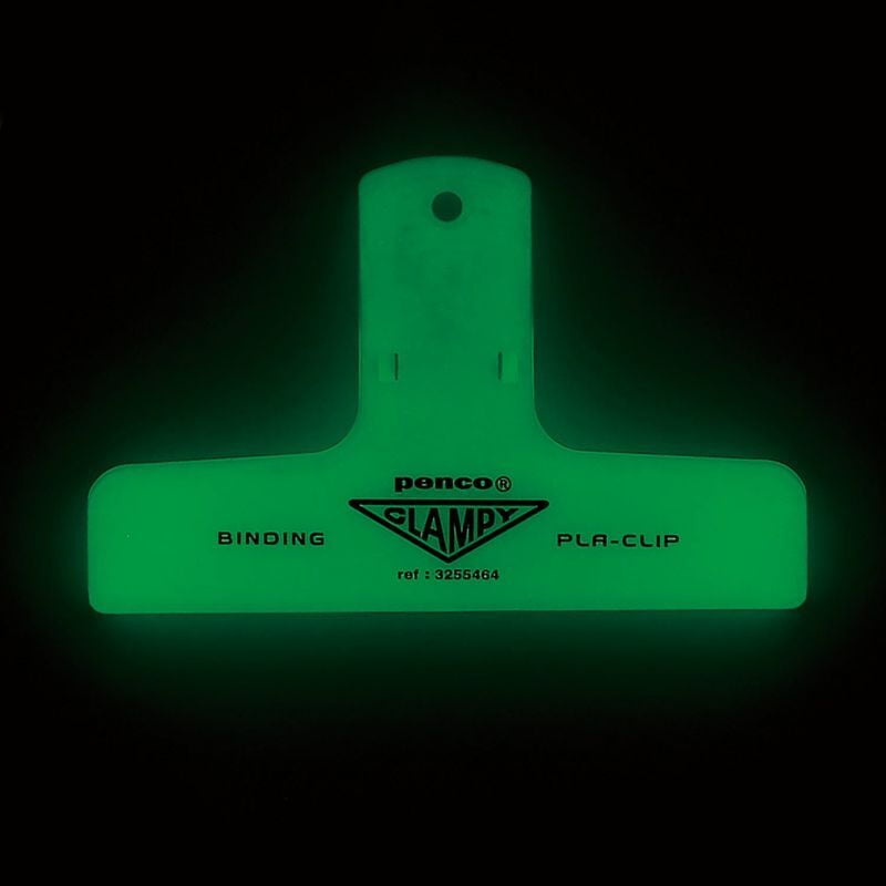 Penco Papierklammer Penco PlaClip Glow in the Dark | Leuchtender Papierclip bei Nauli and Stories