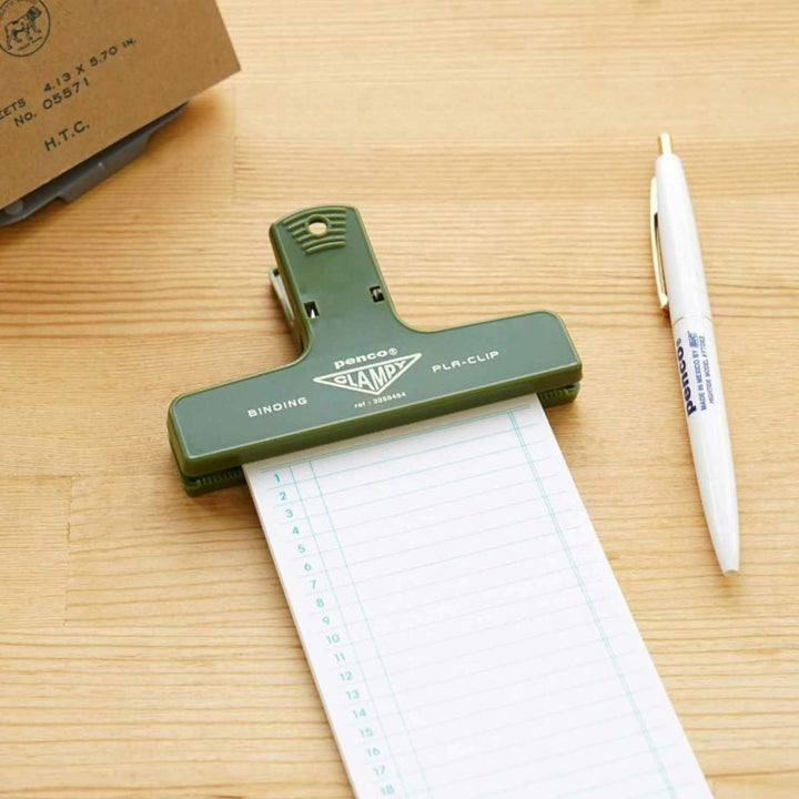 Penco Papierklammer Penco PlaClip Khaki | Papierclip in Olivgrün bei Nauli and Stories