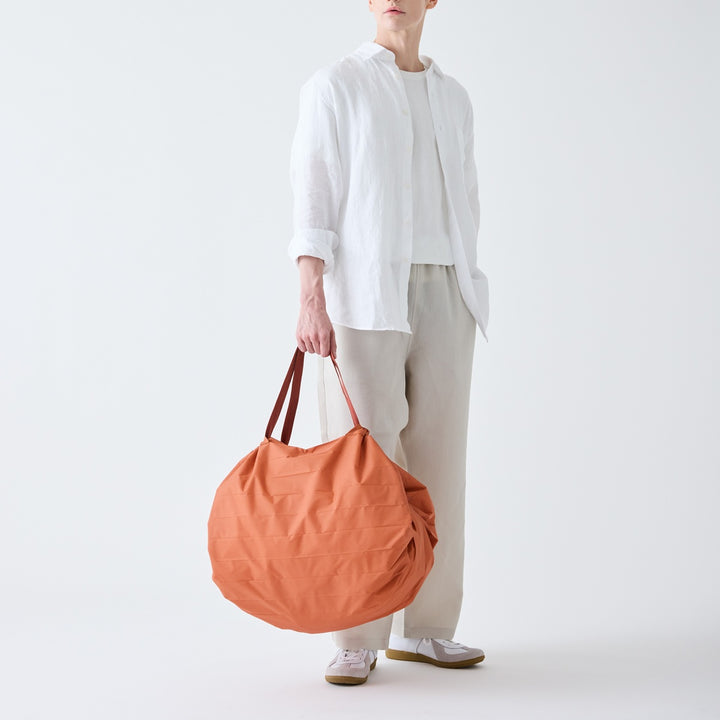 Shupatto Einkaufstasche Shupatto kompakte Falttasche  L - Brick Brown bei Nauli and Stories