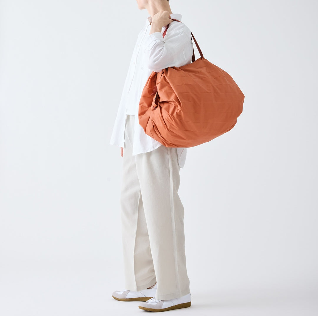 Shupatto Einkaufstasche Shupatto kompakte Falttasche  L - Brick Brown bei Nauli and Stories
