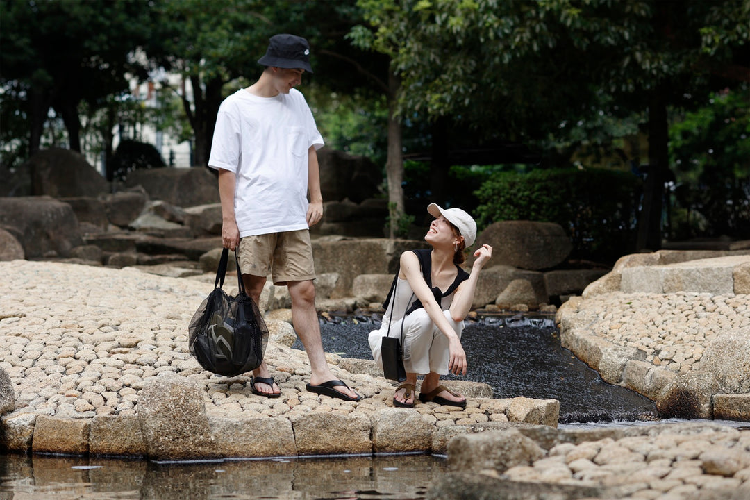 Shupatto Einkaufstasche Shupatto Mesh Bag 25L – Black bei Nauli and Stories