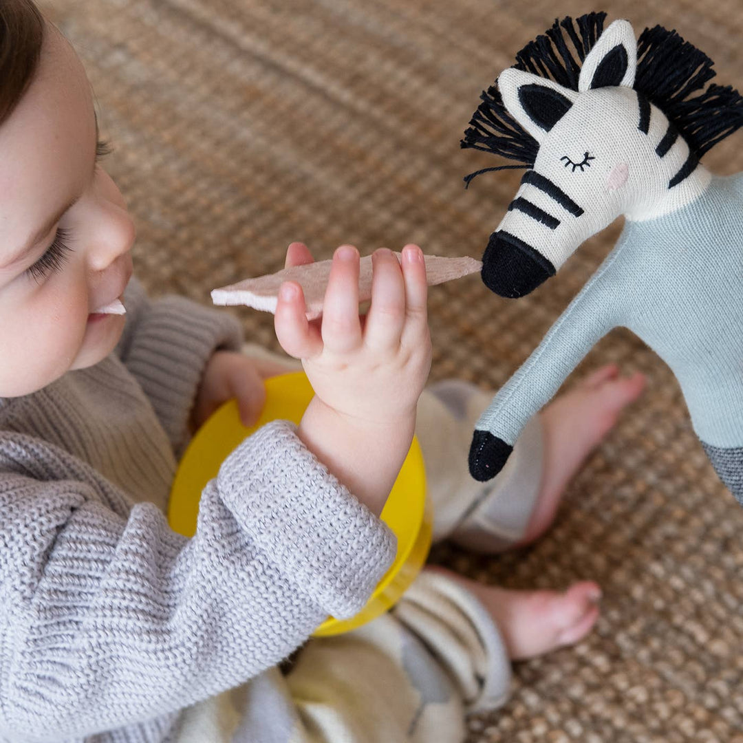Sophie Home Kuscheltier Gestricktes Zebra  |  Stofftier aus Baumwollgarn bei Nauli and Stories