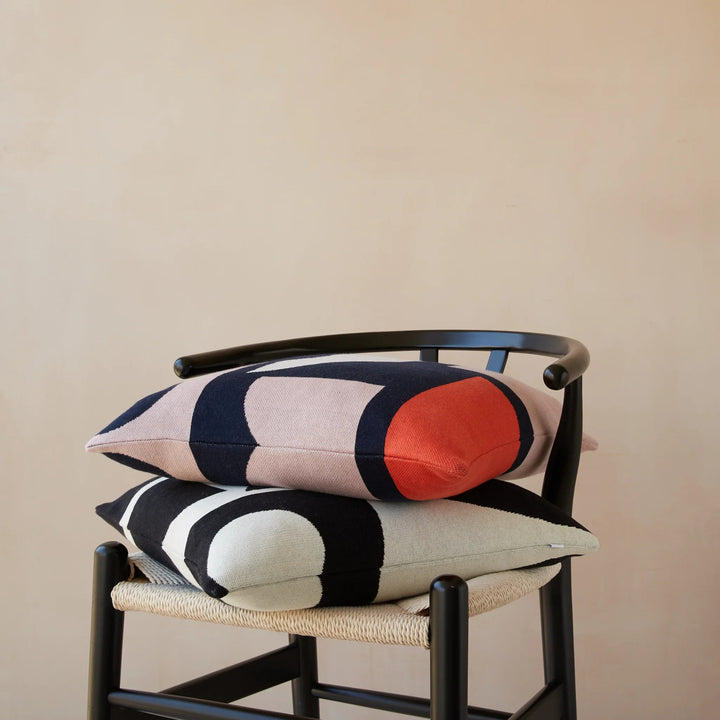 Sophie Home Zierkissen gestricktes Sofakissen - Bruten Navy