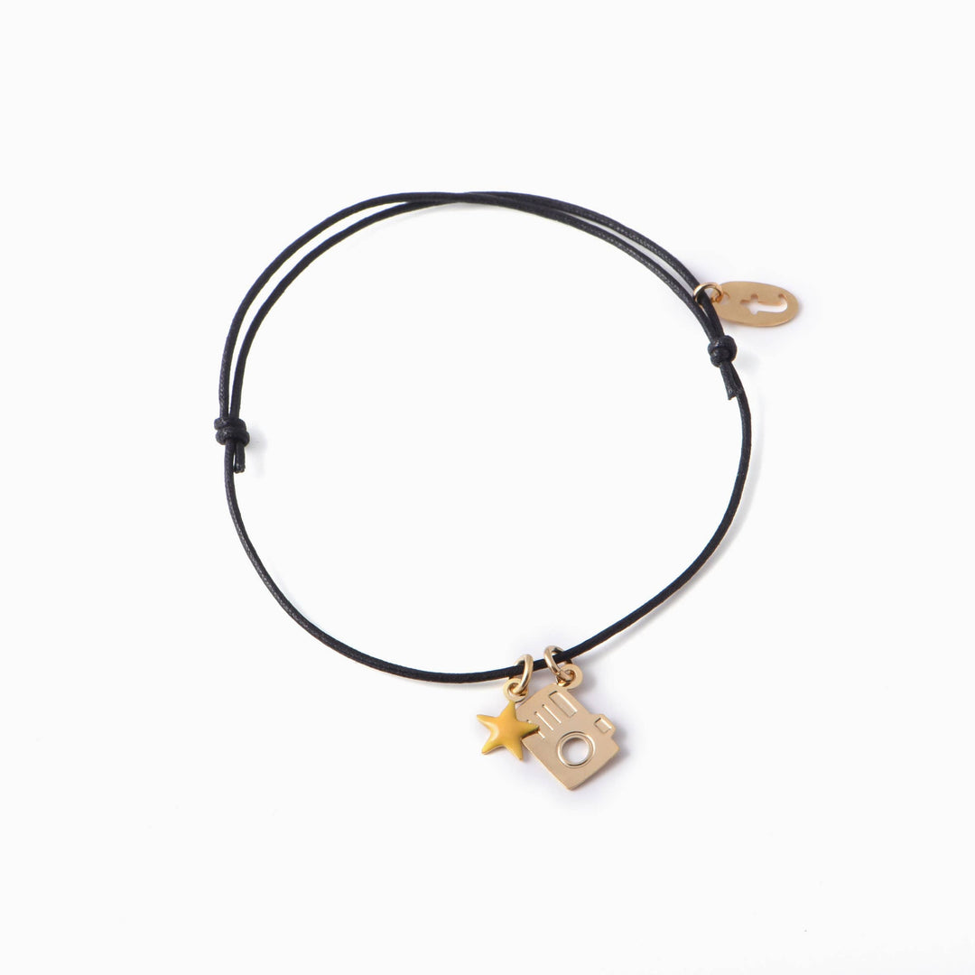 Titlee FLASH camera bracelet bei Nauli and Stories
