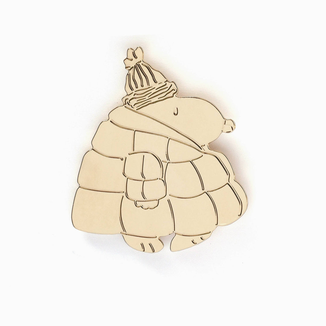 Titlee SNOOPY JANUARY lapel pin  x Snoopy & The Peanuts bei Nauli and Stories