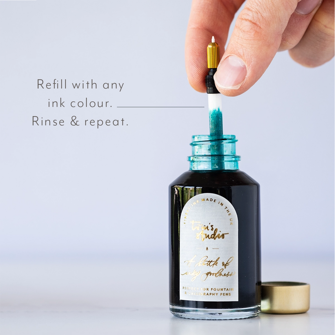 Tom's Studio Fineliner Lumos Mini - Refillable Multi-Tip Pen: Matte Black bei Nauli and Stories