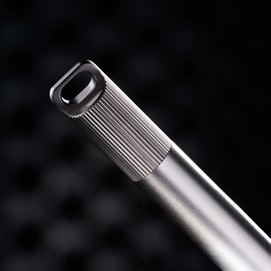 Tom's Studio Fineliner Lumos Titanium: Special Edition - Refillable - Fineliner, Filzstift, Brushpen bei Nauli and Stories