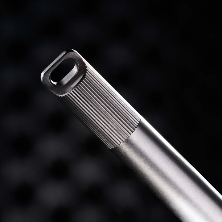 Tom's Studio Fineliner Lumos Titanium: Special Edition - Refillable - Fineliner, Filzstift, Brushpen bei Nauli and Stories