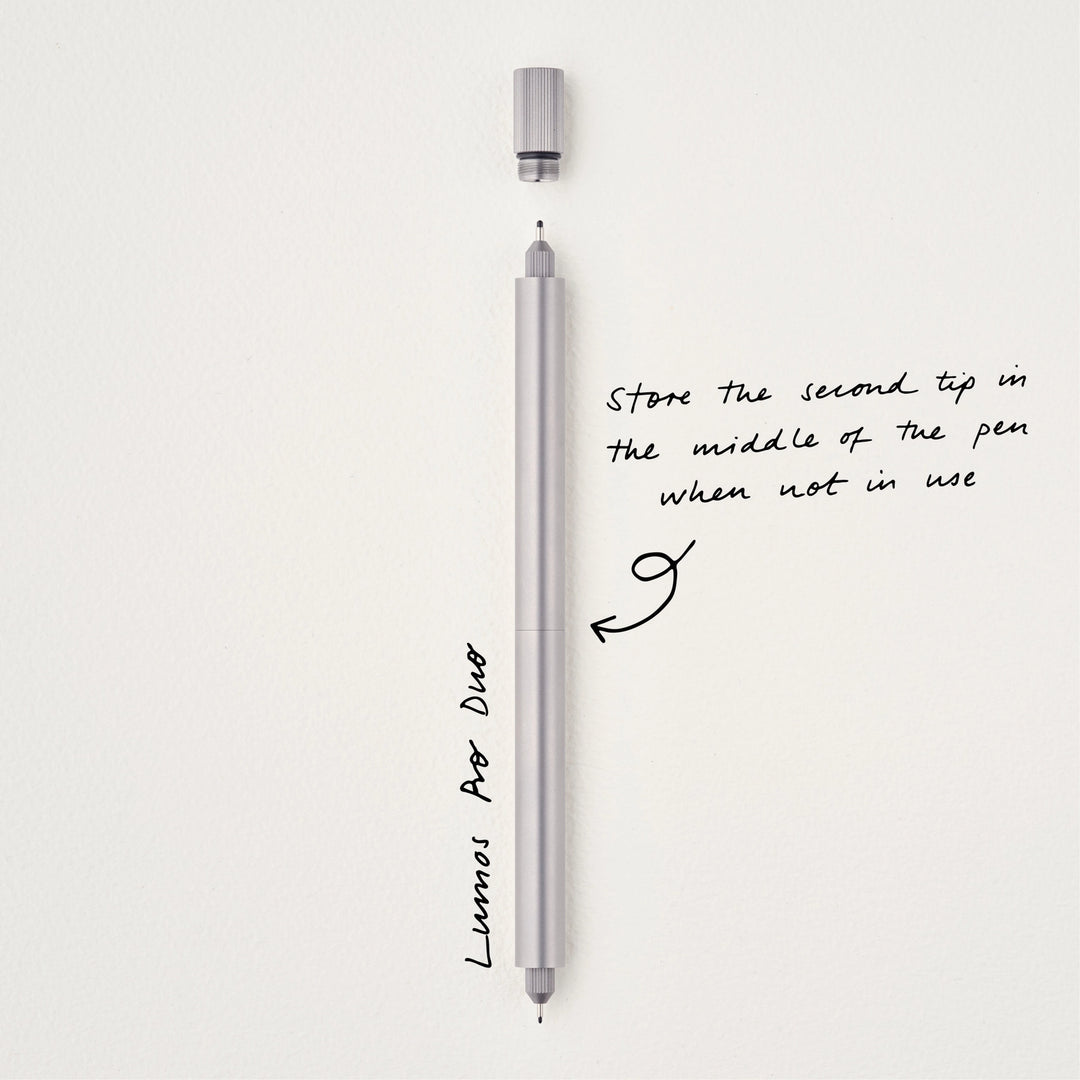 Tom's Studio Fineliner Lumos Titanium: Special Edition - Refillable - Fineliner, Filzstift, Brushpen bei Nauli and Stories