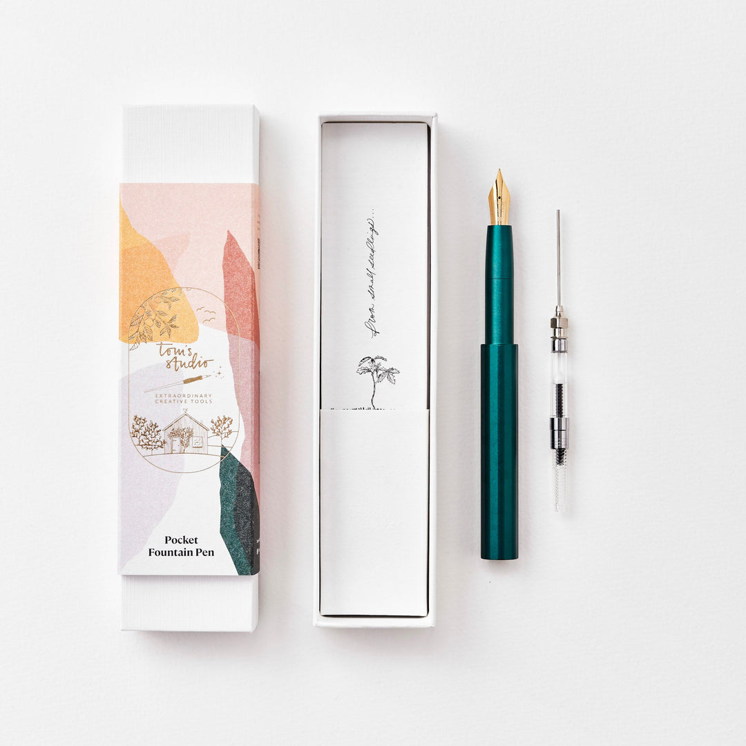 Tom's Studio Füller The Studio Pocket Fountain Pen 2.0: Ivy mit  Extra Fine Semi~Flex Feder