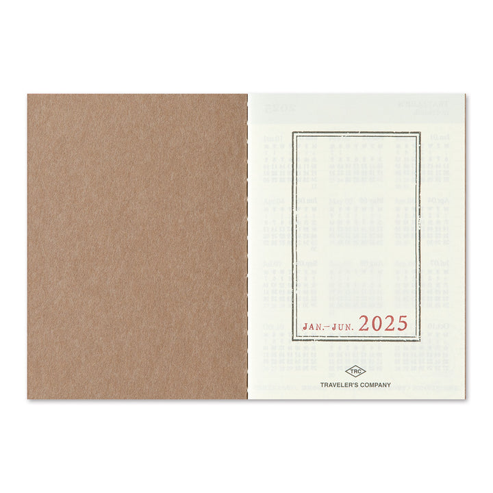 Traveler's Company Kalender Vorbestellung: 2025 Weekly Diary - passport size  - TRAVELER'S notebook