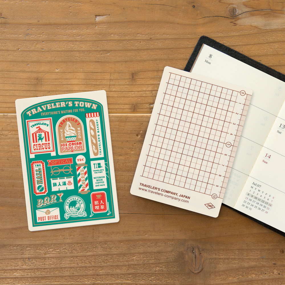 Traveler's Company Schreibunterlage Underlay Plastic Sheet - 2024 - passport size -  TRAVELER´S notebook
