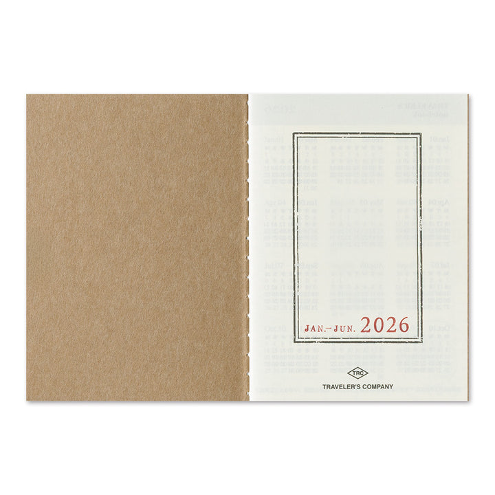 Traveler's Company Wochenkalender 2026 Weekly Diary - passport size  - TRAVELER'S notebook bei Nauli and Stories