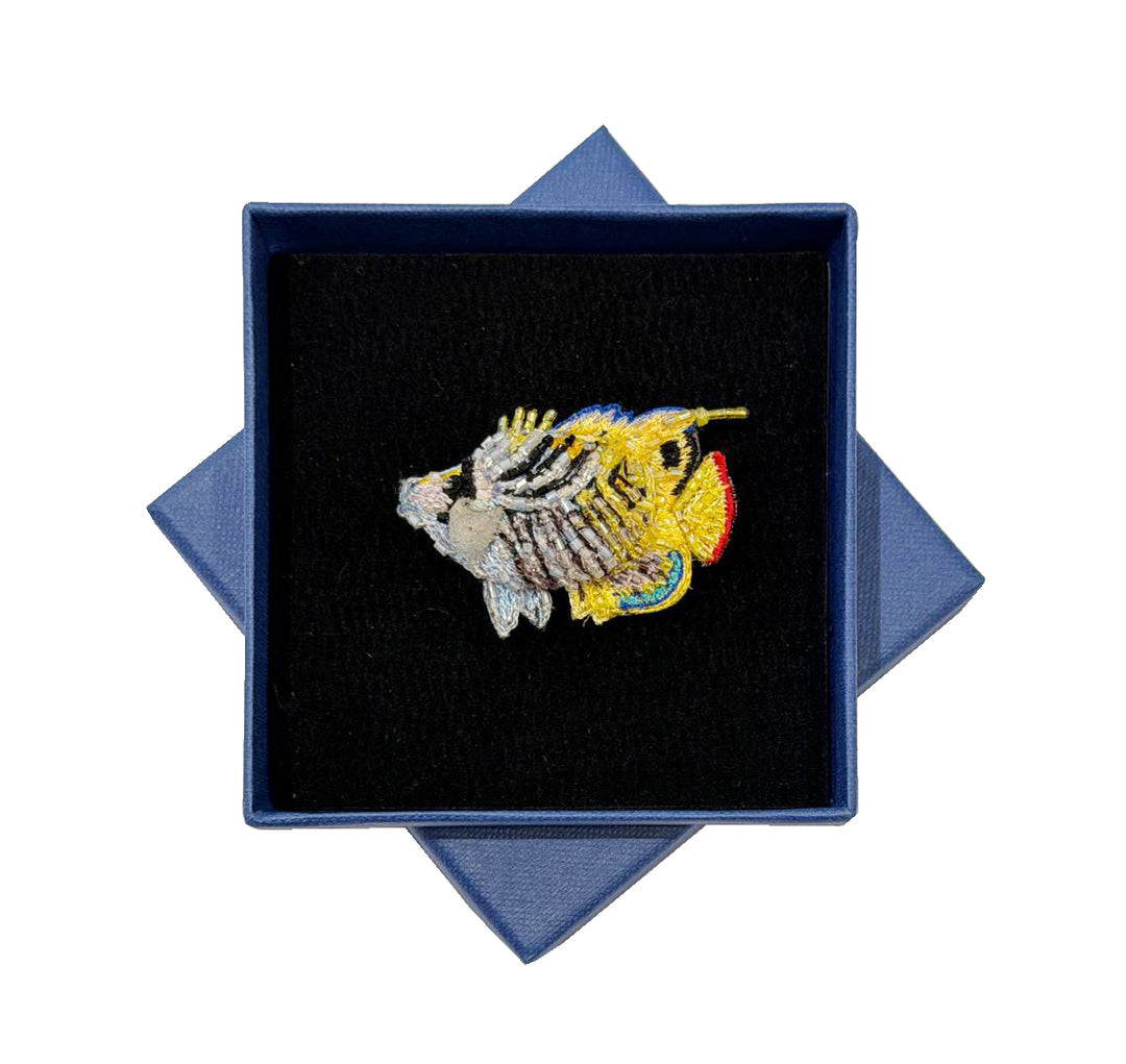 Trovelore Brosche gestickte Brosche - Fähnchen-Falterfisch bei Nauli and Stories