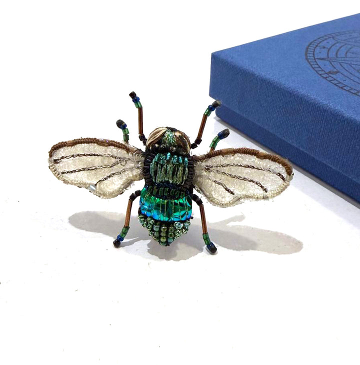 Trovelore Brosche gestickte Brosche - Feldhummel bei Nauli and Stories