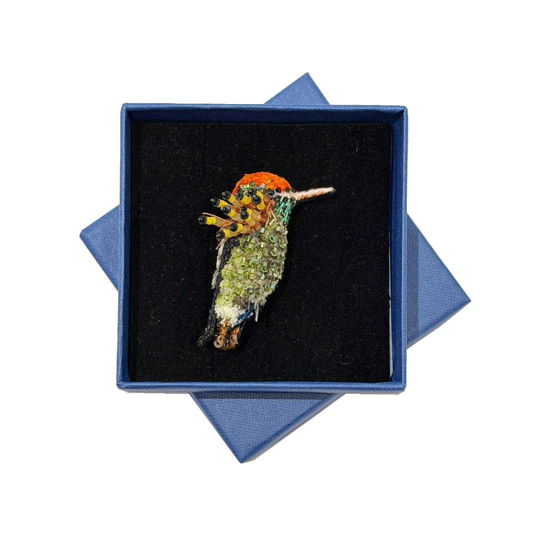 Trovelore Brosche gestickte Brosche - Schmuckelfe - Kolibri bei Nauli and Stories