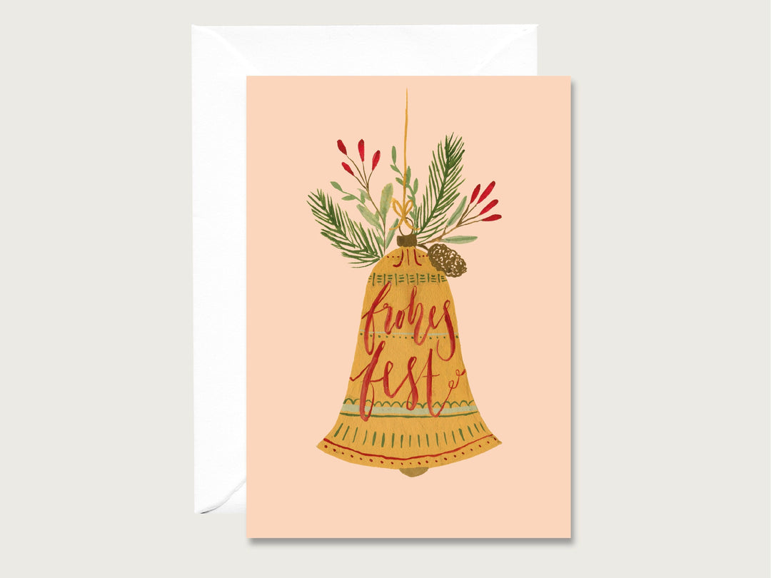 Herz & Papier Weihnachtskarte Weihnachtskarte - frohes Fest - Glocke mit Waldfrüchten