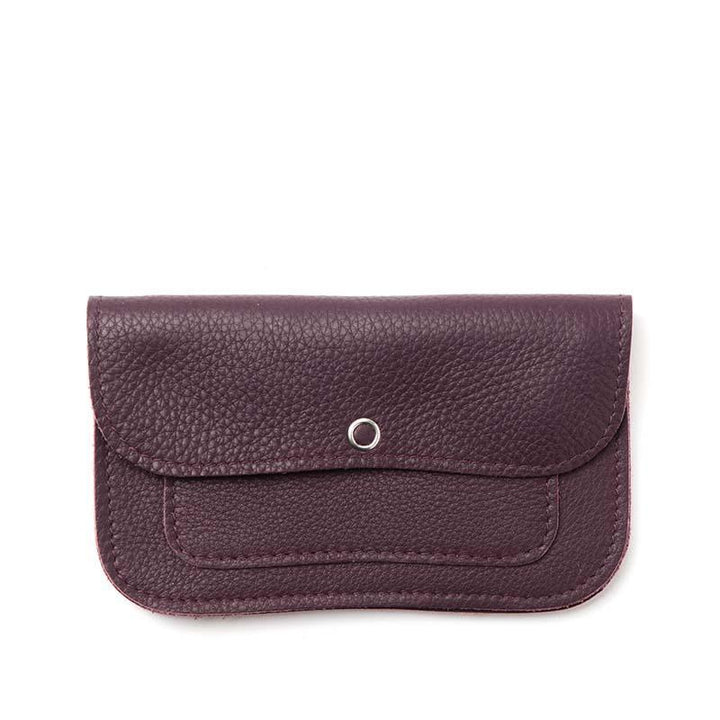 Keecie Geldbeutel aus Leder Cat Chase Wallet - auberginfarbene Ledergeldbörse mit Siebdruck Katzen bei Nauli and Stories