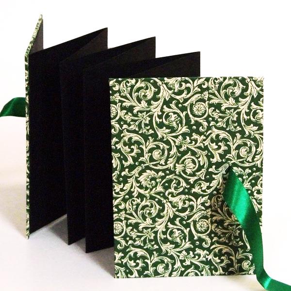 Nauli Leporello Leporello Renaissance Ornament grün bei Nauli and Stories