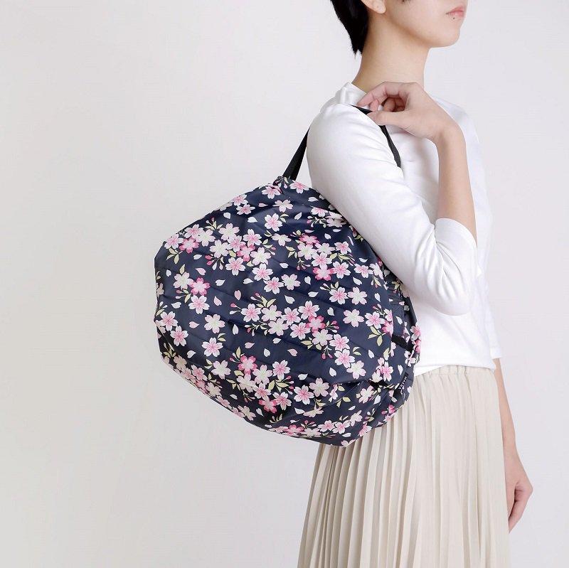 Shupatto Shupatto compact foldable shopping bag Sakura size M